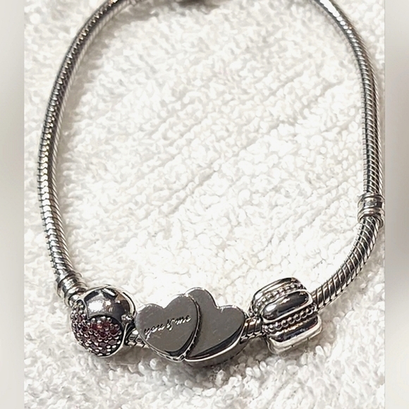 LIKE NEW AUTHENTIC PANDORA BRACELET WITH 2 PANDORA CHARMS 8 Inch - Picture 3 of 11